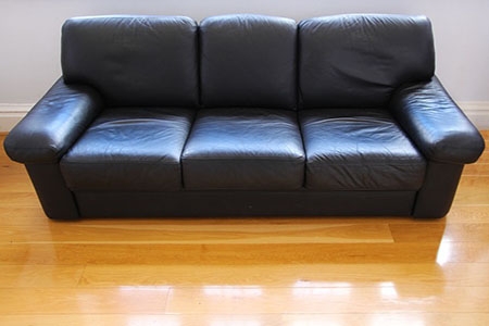 leather-sofa-2415619_640